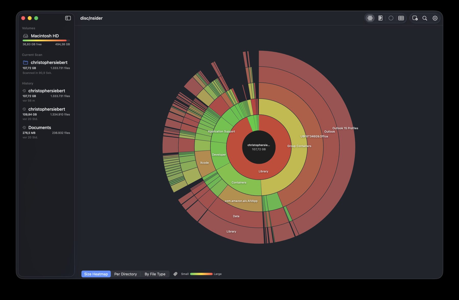 The disc/nsider Sunburst chart showing folder sizes as concentric rings colored by a green-to-red size heatmap